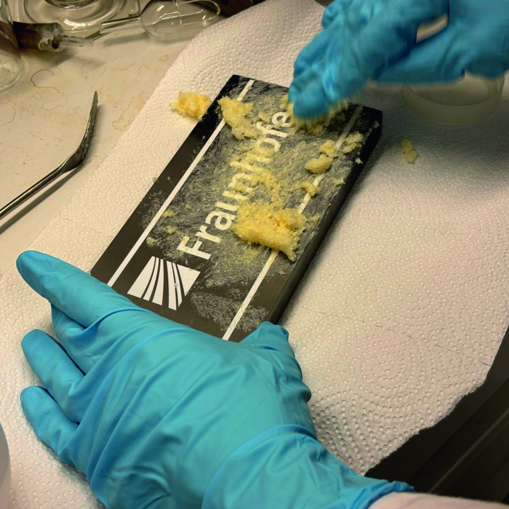 Auftragen der Salzpaste