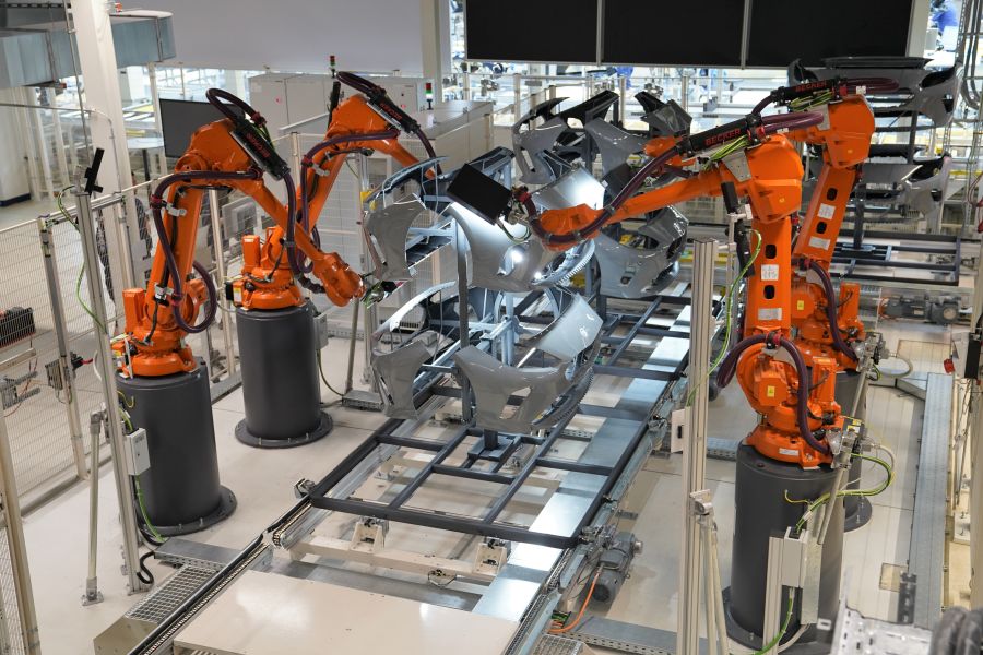 Roboter messen die Qualität der Oberfläche