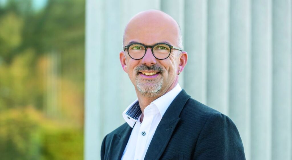 Porträtfoto: Dr. Urs Herding