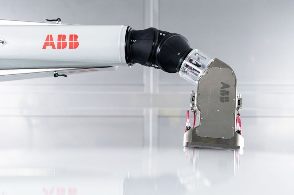Lackierroboter mit Lackapplikator
