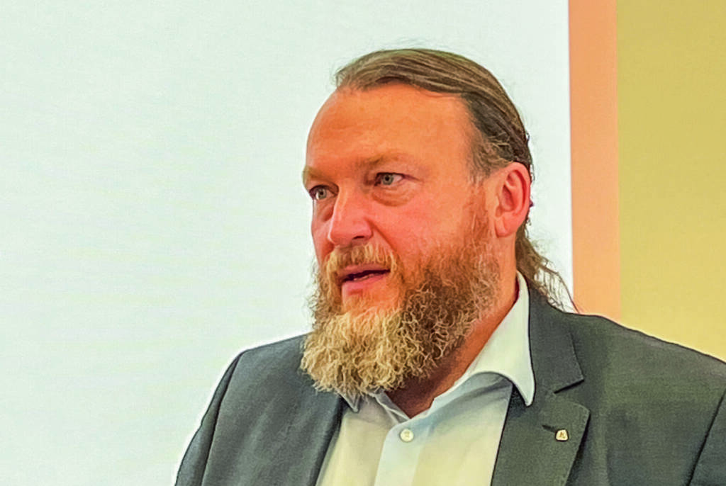 Porträt Markus Single